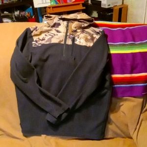 Under Armour Men's Camo Half Zip PullOver XL